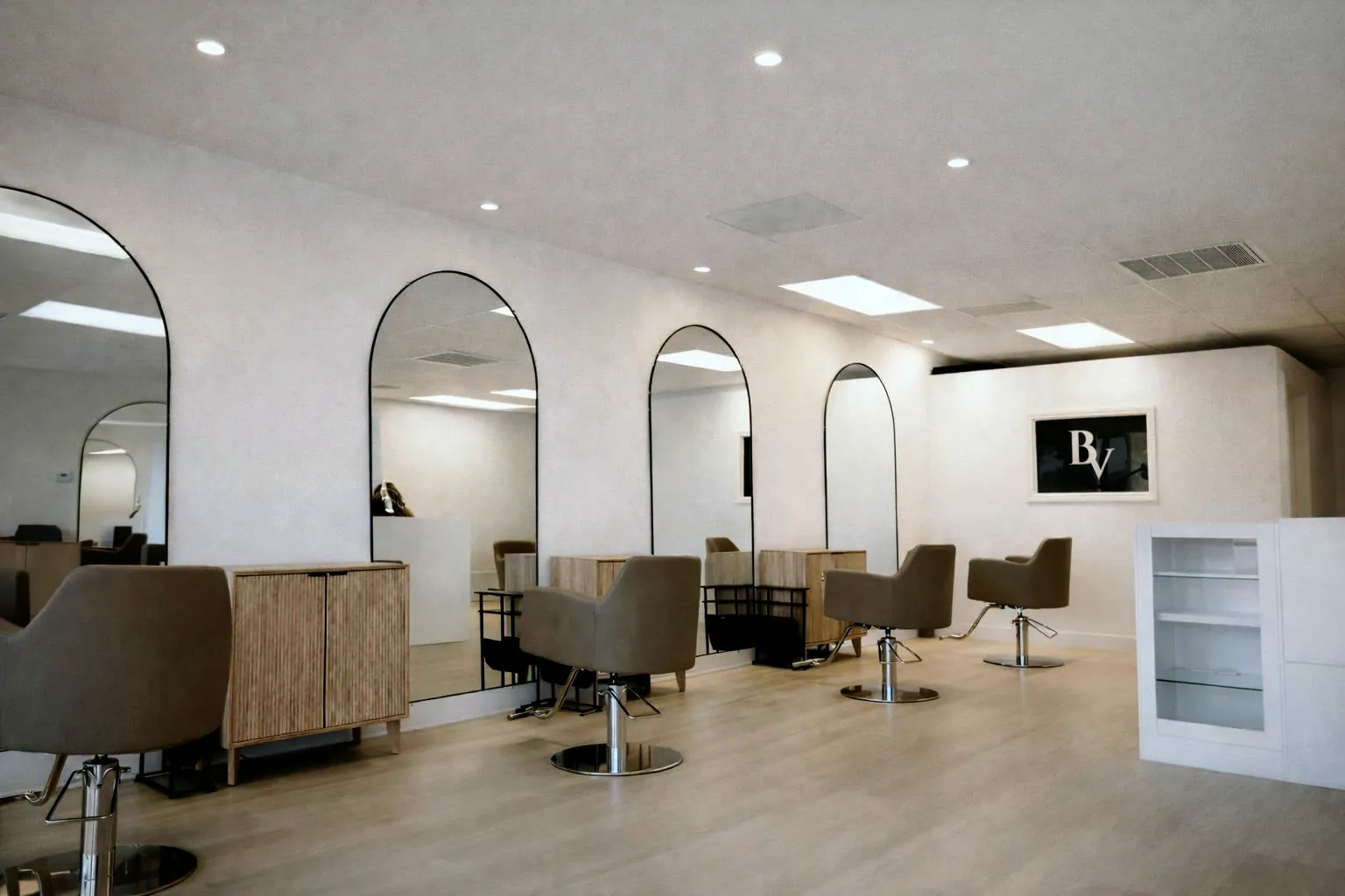 Inside Blonde Voyage Santee